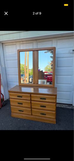 Carolina Dresser