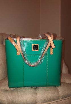 Dooney & Bourke Bag