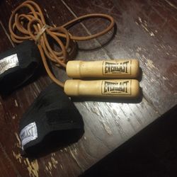 Everlast Jump Rope Vintage Model 4477, -Leather ,Wood Handle With  Ball  Bearing, And Everlast Hand Wrap Proffesional
