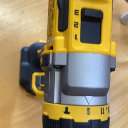 20-Volt MAX Brushless Cordless 1/2 in. Hammer Drill/Driver with FLEXVOLT ADVANTAGE (Tool Only)