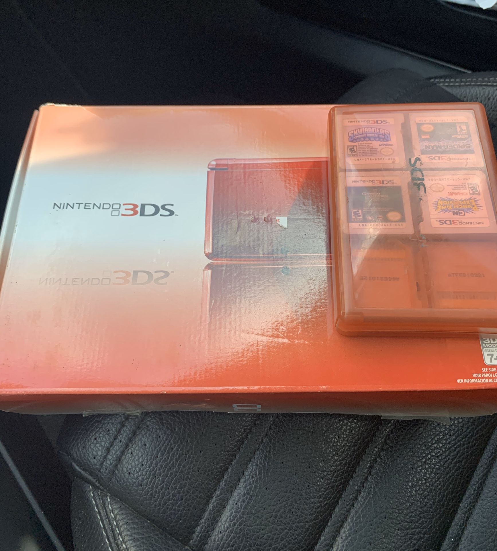 Nintendo 3DS Flame Red