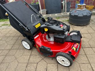 TORO LAWNMOWER