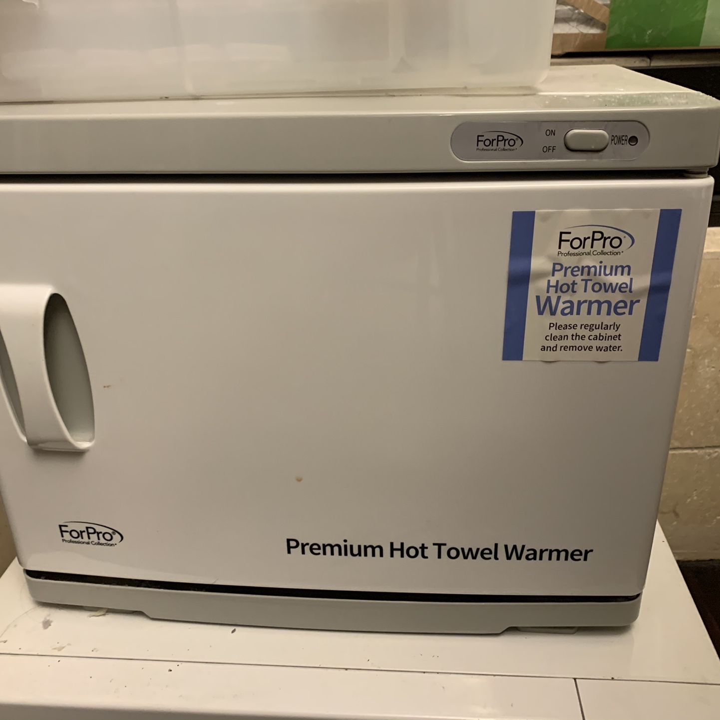 ForPro Professional Collection Premium Hot Towel Warmer, Extra Large  Capacity, Two Stainless Steel Racks, White for Sale in Dallas, TX - OfferUp