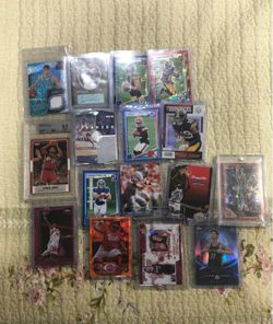 Lot of 16 sports cards rookies / stars / auto / slab / numbered