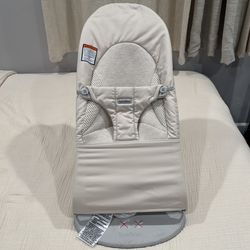 BabyBjorn bouncer