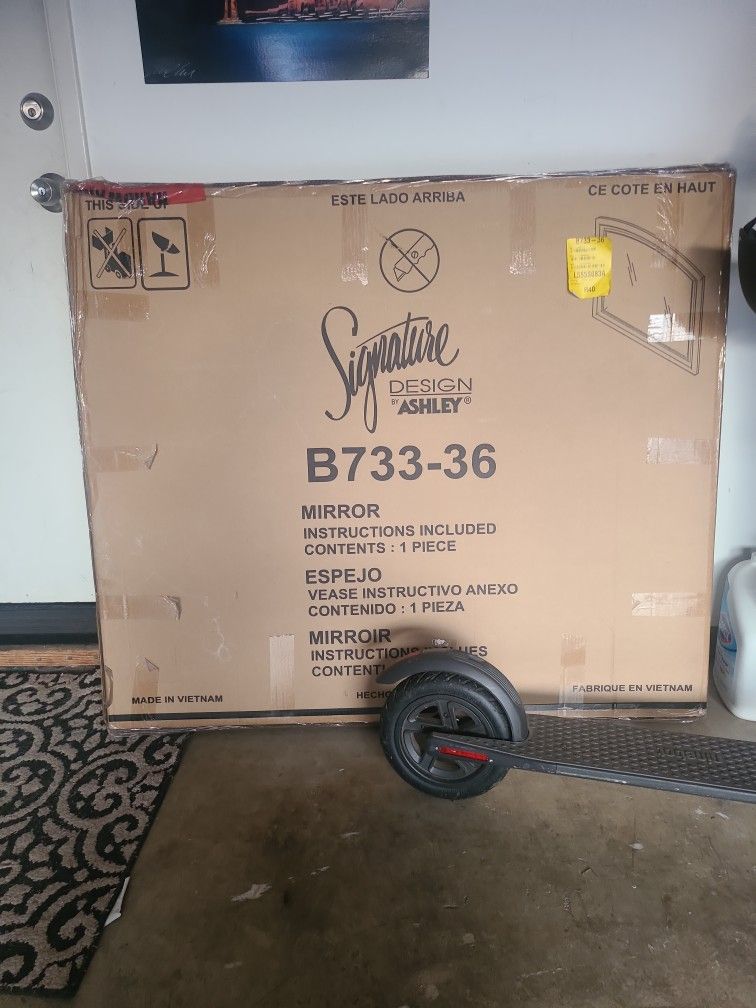 Ashley Furniture Lettner Mirror New In Box