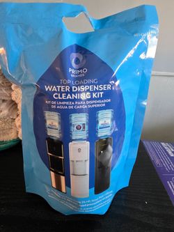 Water dispenser cleaning kit