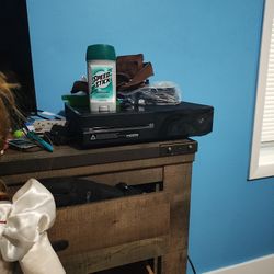 Xbox One With Controller 