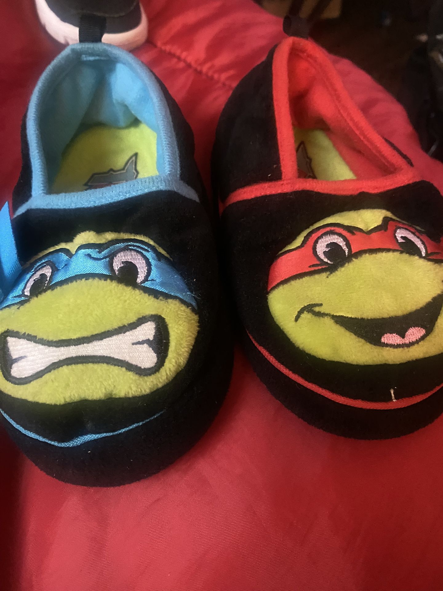 TMNT Ninja Turtles Slippers Sz 7/8