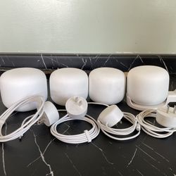 Google H2D Nest WiFi Router & 3 WiFi Extenders/Smart Speakers