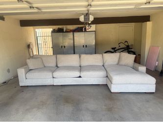 Living Spaces Everett Modular Sectional Sofa