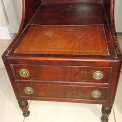 1940s Genuine Mahogany Label Vintage End Tables