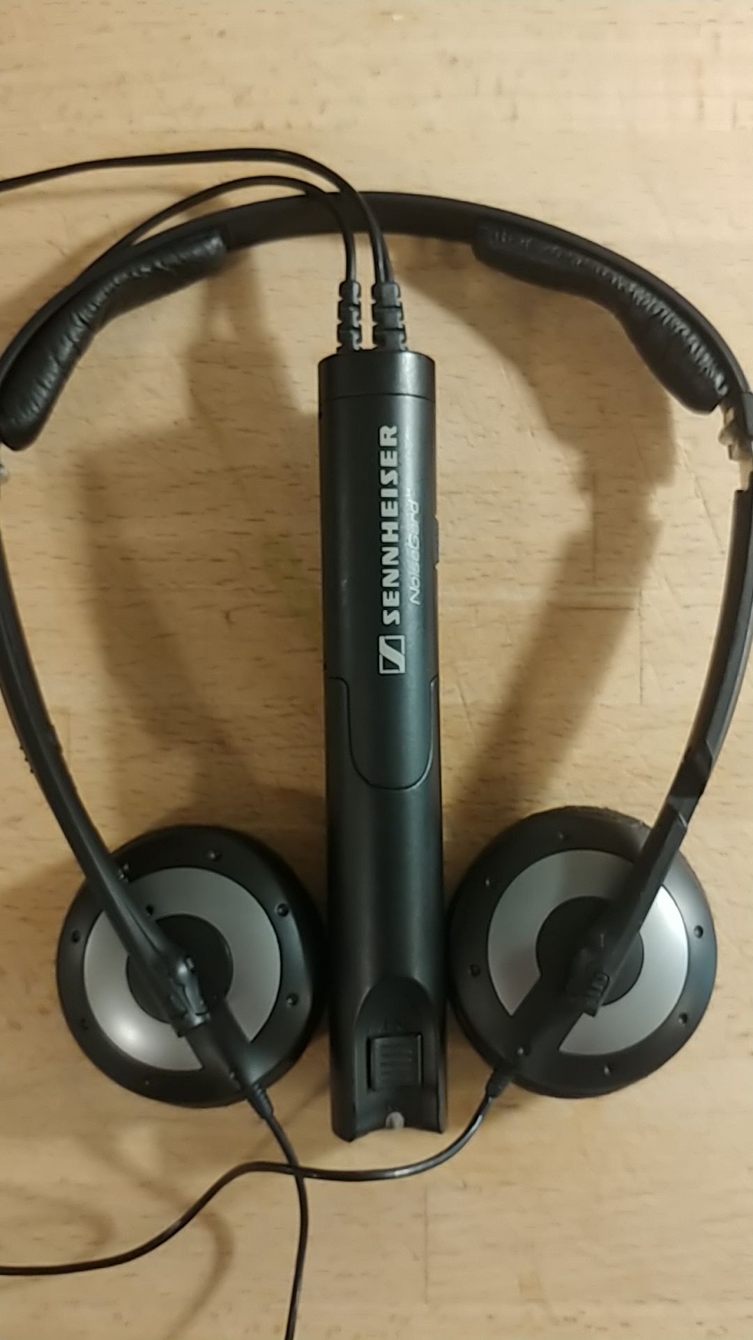 Sennheiser PXC 250 Noise Canceling Headphones