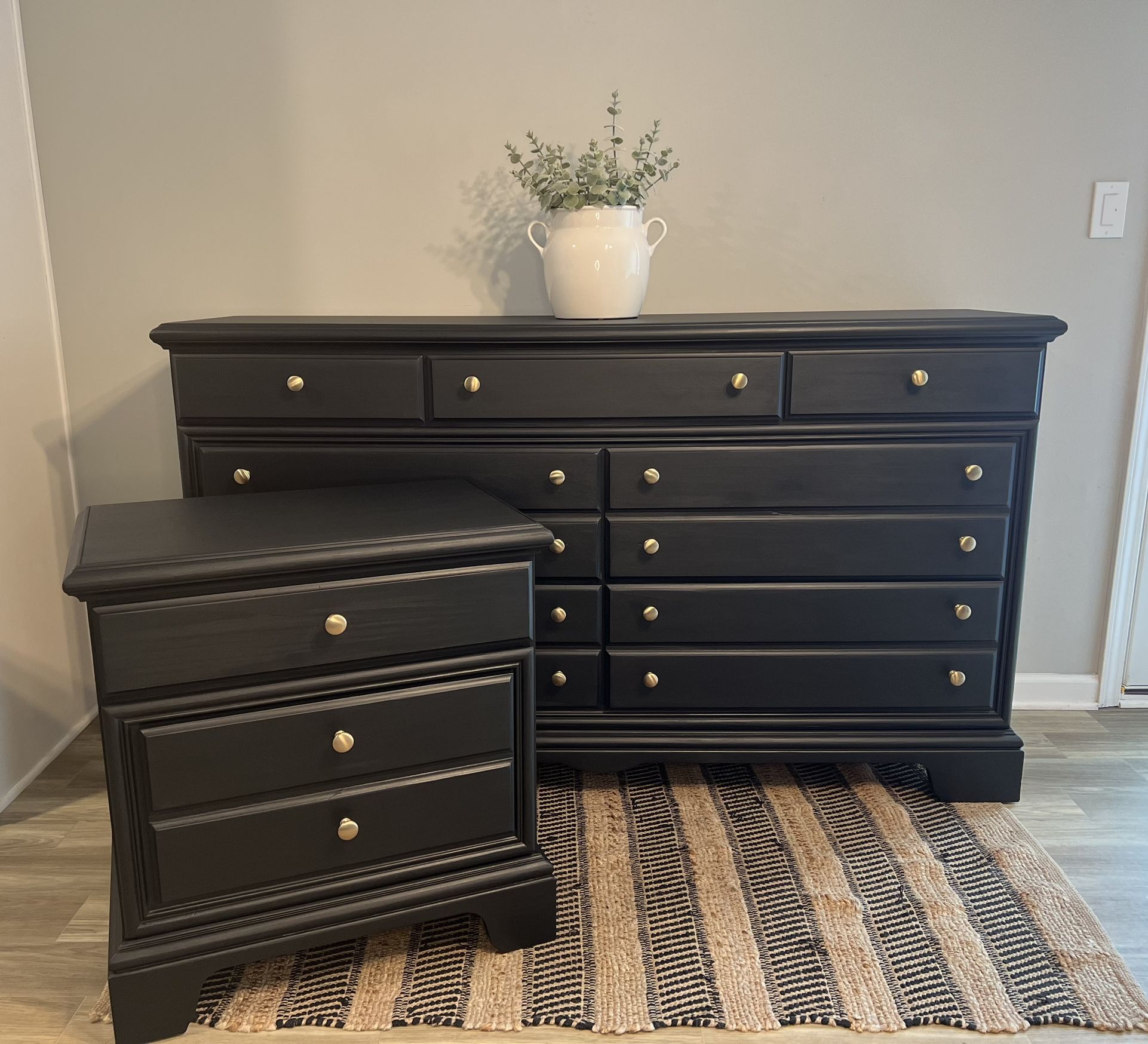 Wood Black Dresser and Nightstand for Sale in Dunn, NC OfferUp