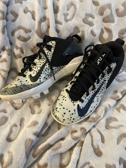 Nike Trout cleats