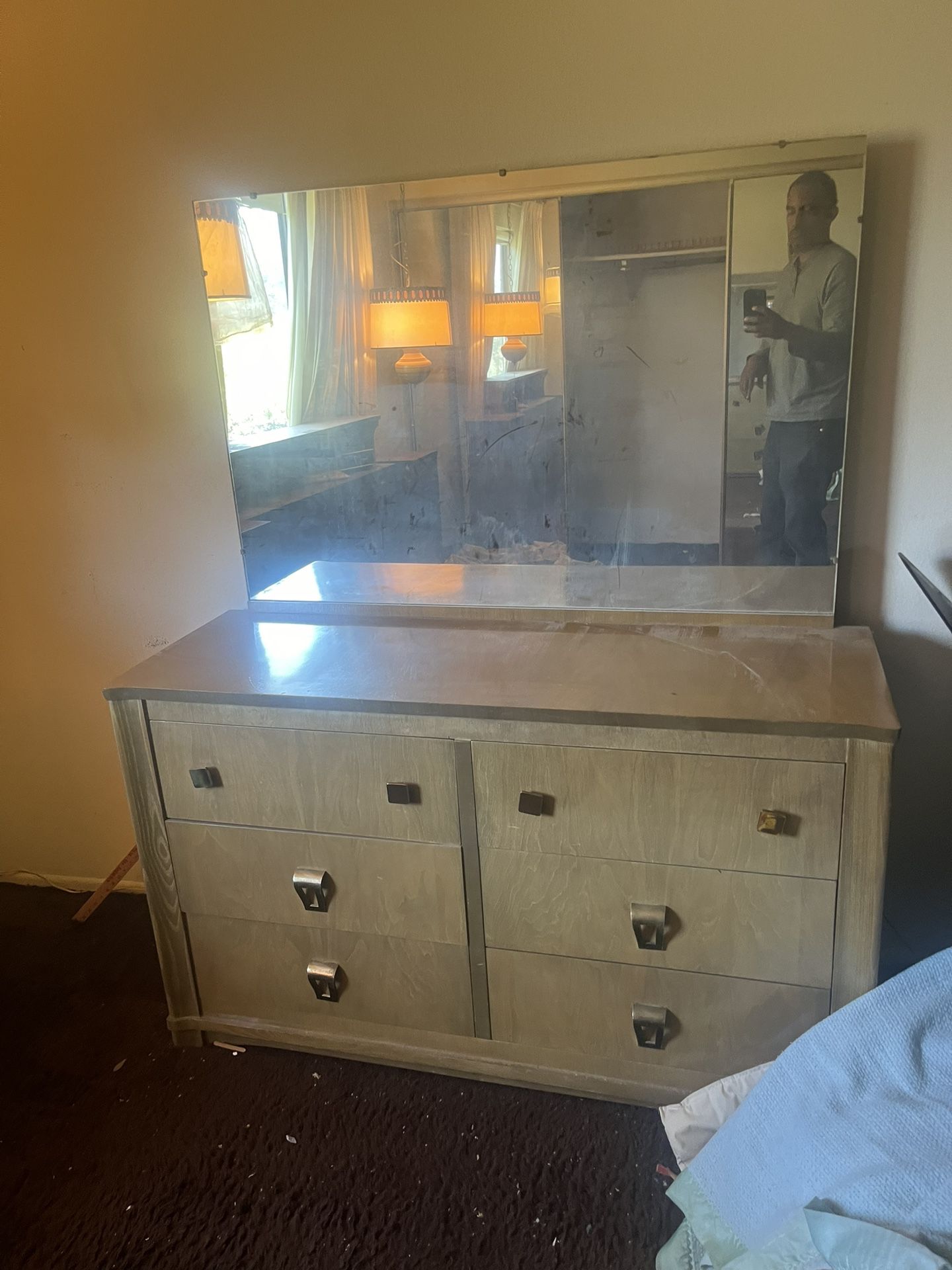 Vintage Dresser With Or Without Mirror 