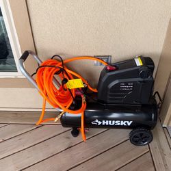 Husky 8 Gallon 150 PSI Portable Electric Oil-Free Horizontal Hotdog Air Compressor