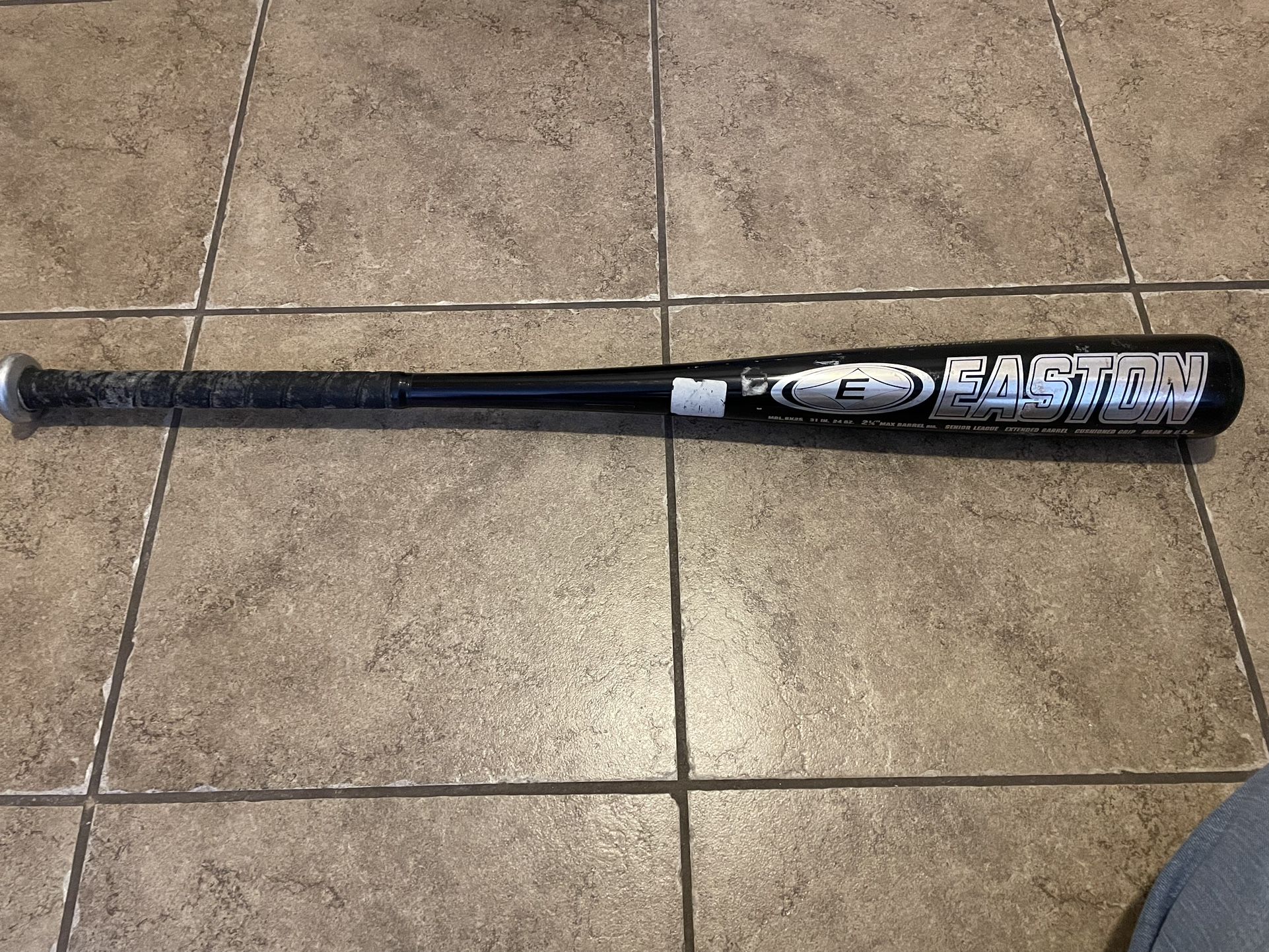 Easton Black Magic Baseball Bat 2 5/8" Extended Barrell 31 in. 24oz. 