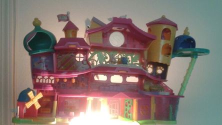 Pet shop