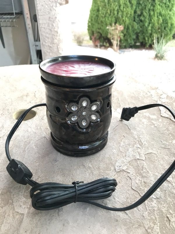 Olympic Mountain Products Essenza Model ES-344785 Scented Wax Warmer
