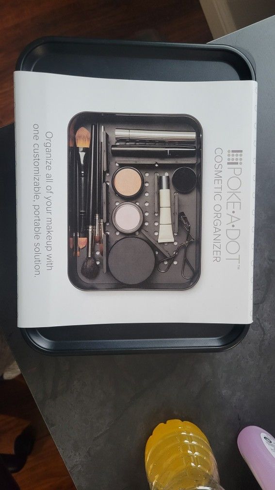 Makeup/cosmetic Organizer