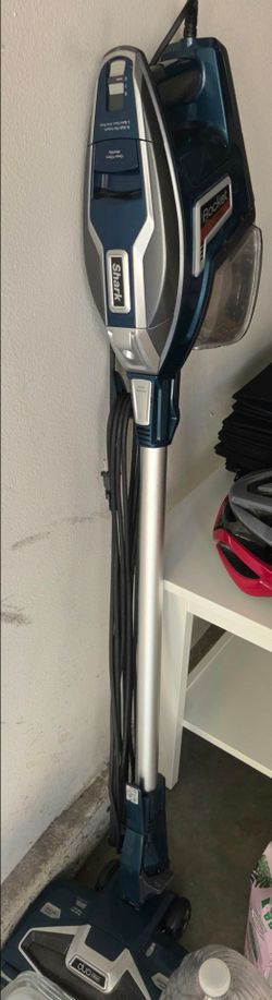 Vacuum cleaner Shark Rocket Duo clean