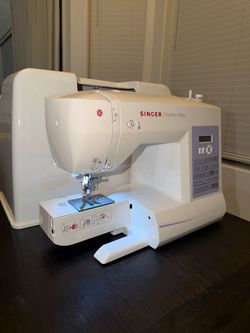 Singer Fashion Mate Sewing Machine