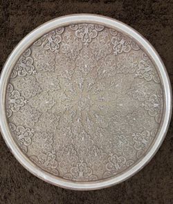 Decorative ceramic plate