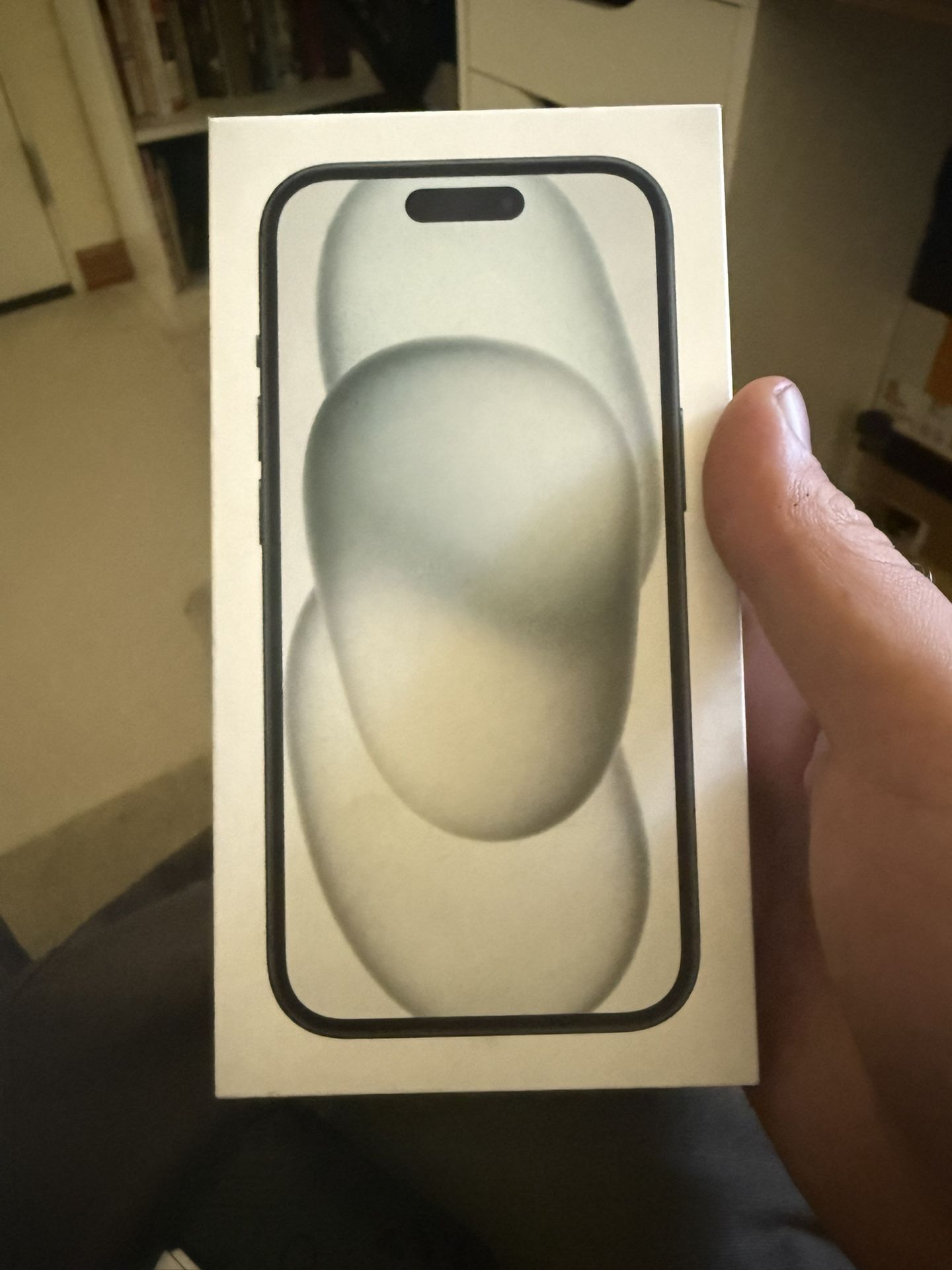 iPhone 15 128GB
