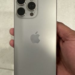 iPhone 15 Pro Max 256gb