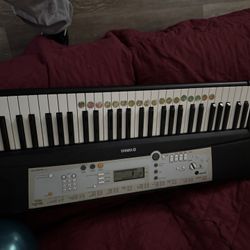 Yamaha E203