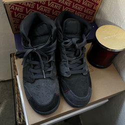 Nike Air Jordan  1 Mid Youth Size 6.5 Y