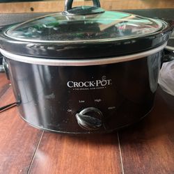 Crock Pot Slow Cooker Like New