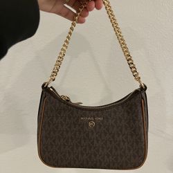 MICHAEL KORS Jet Set Charm Small Logo Pochette