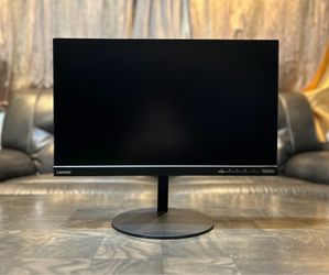 Lenovo ThinkVision T23i-10 23” IPS LED Full HD 1080p DP VGA HDMI computer monitor