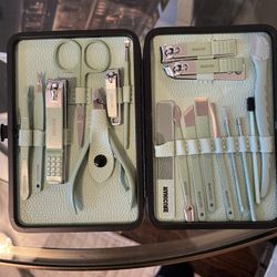 New Manicure And Nail Cutting Sets