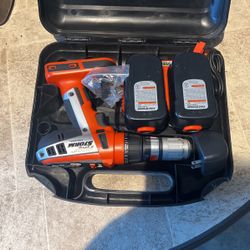 Brand new fire storm drill with two batteries
