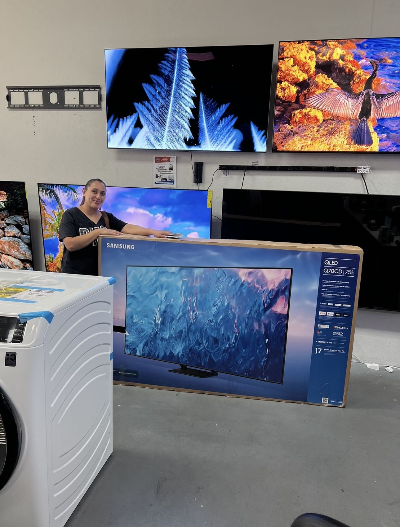 QN75Q70C - 75" SAMSUNG QLED Q70C 4K HDR SMART TV