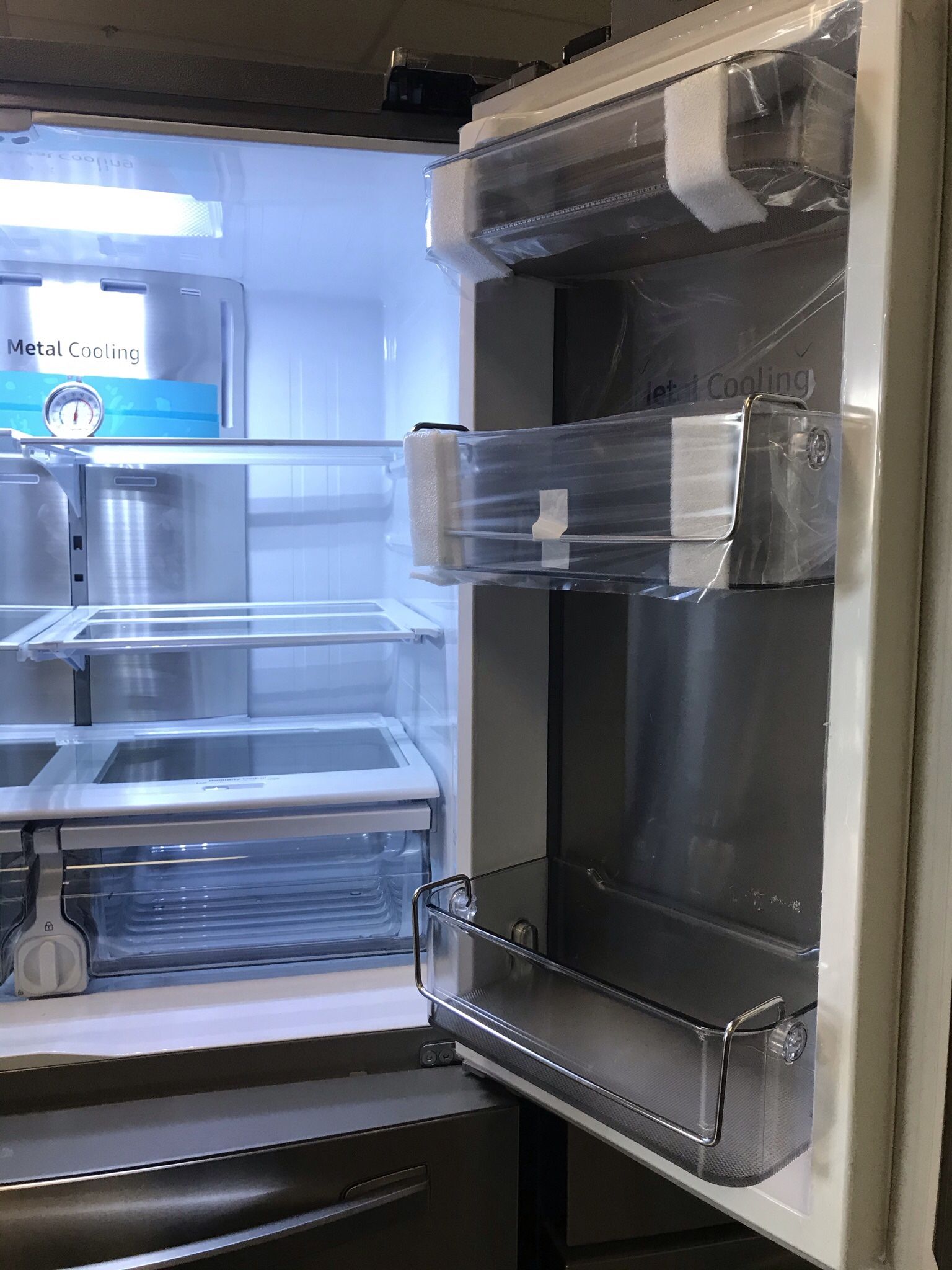 SAMSUNG FRENCH DOOR STAINLESS STEEL COUNTER DEEPTH REFRIGERATOR BRAND NEW OPEN BOX