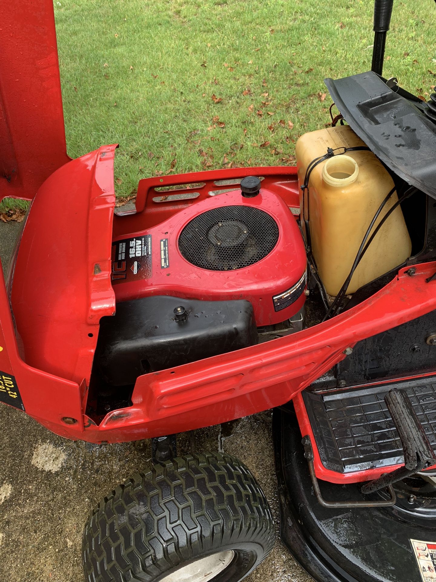 Huskee Quick Cut 16.5 HP Riding Lawn Mower PLEASE READ for Sale