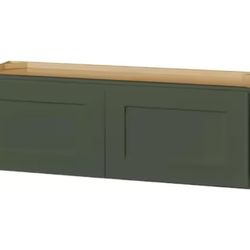 Hampton Bay
Avondale 36 in. W x 12 in. D x 12 in. H Ready to Assemble Plywood Shaker Wall Bridge Kitchen Cabinet in Fern Green