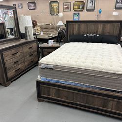 4PCS QUEEN BEDROOM SET $699