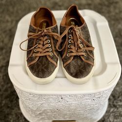 Woman's Michael Kors Shoes 