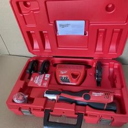 Milwaukee 2473-22 M12 Force Logic Press Tool Kit, with jaws 