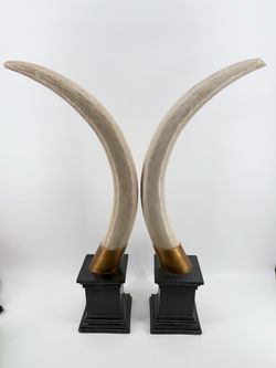 Design Toscano British Colonial Resin Faux Elephant Tusk Sculpture