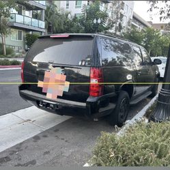 Chevy Suburban 09