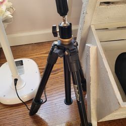 Camera stand
