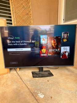LG Flat Screen TV with Stand 55in
