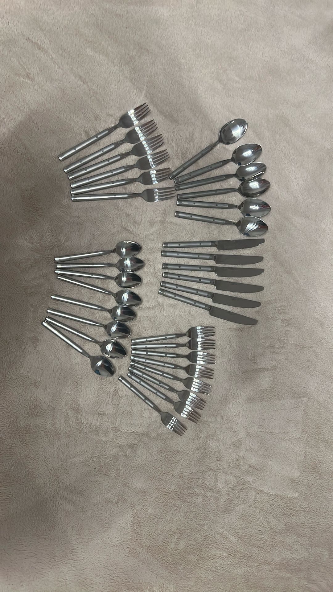 Silver Flat Ware - Heavy Duty - 36 Pieces