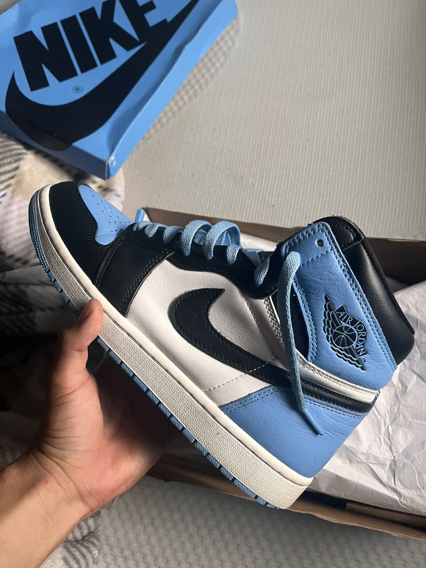UNC Jordan 1’s